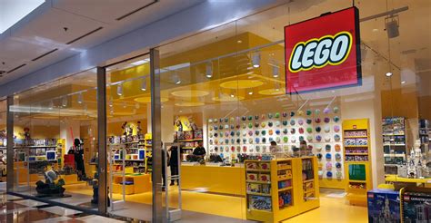 Brickfinder Usa Lego Brand Stores Are Re Opening