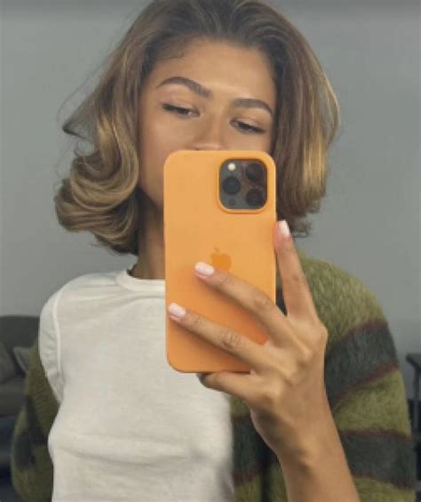 all hail zendaya s stylish new blonde bob lavish life