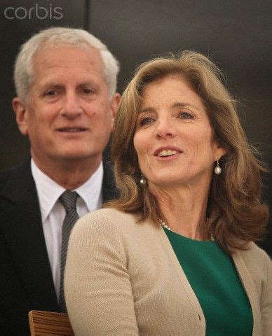 Caroline Kennedy With Her Husband Edwin Arthur Schlossberg Pictured At The Quayside In New