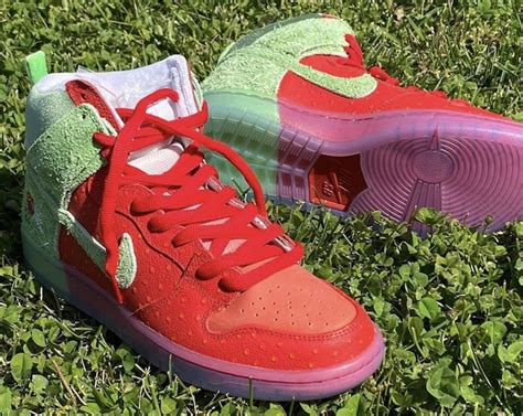 Looks of an actual strawberry, while the model is further detailed with a coughing strawberry logo on the heels and insoles. The Nike SB Dunk High "Strawberry Cough" Will Drop This ...