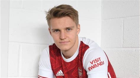 He is 21 years old from norway and playing for arsenal in the england premier league (1). Martin Ødegaard Arsenal - Ozil being wasted at Arsenal ...