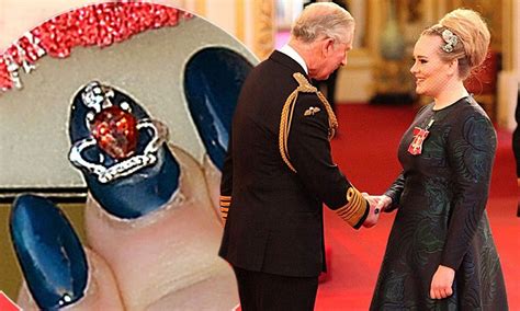 12 19 13 Someone Like One Regal Adele Accepts Her Mbe From Prince
