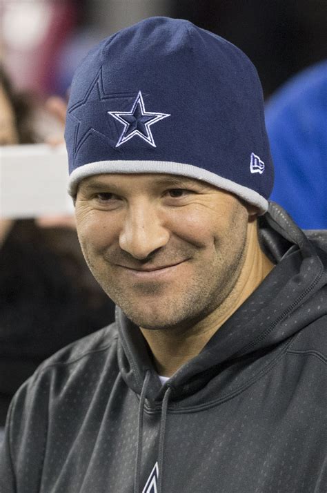Are Espn And Cbs Really Willing To Pay Tony Romo 20 Million A Year To