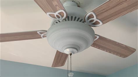 Harbor Breeze Builders Series Ceiling Fan With Light Kit C2008