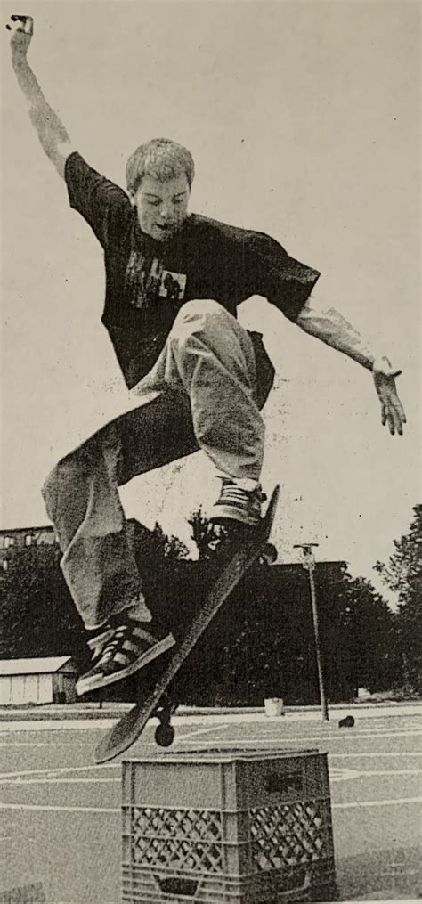 ‘90s Skateboarders Ahead Of Their Time Around The Town Skate World