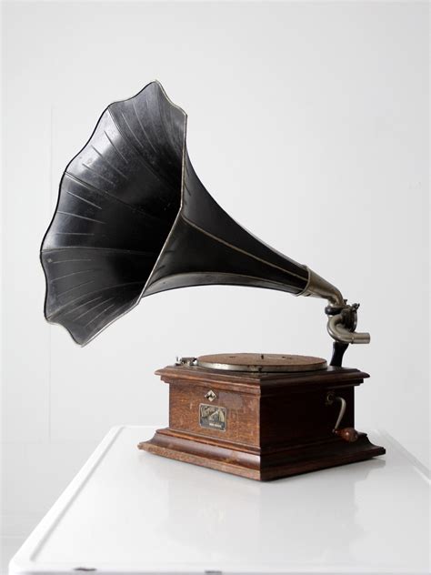 Check spelling or type a new query. Victor II Victor Victrola antique record player with horn