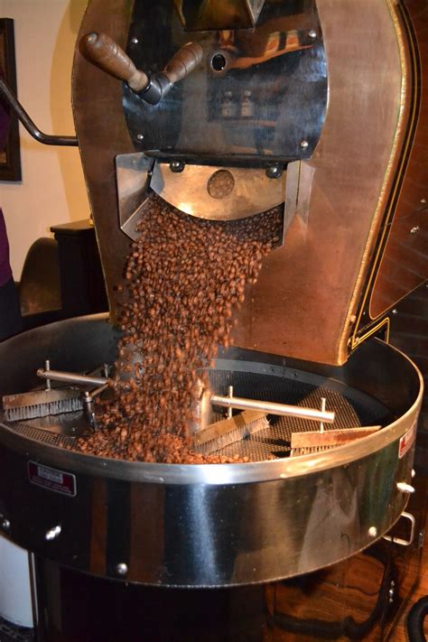 ‎kc wong kia chik‎ для the coffee bean & tea leaf malaysia. The Roasting Process - The Bean Coffee Roasters