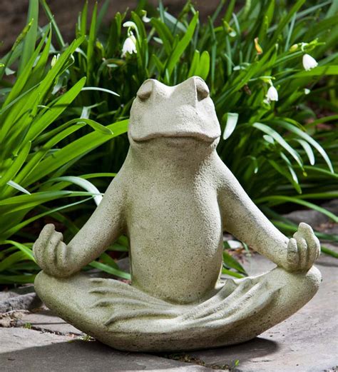 cast stone zen frog garden statue frogs shop by theme wind and weather