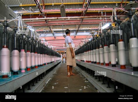 Mill Workers Working In Textile Mill Bombay Now Mumbai Maharashtra