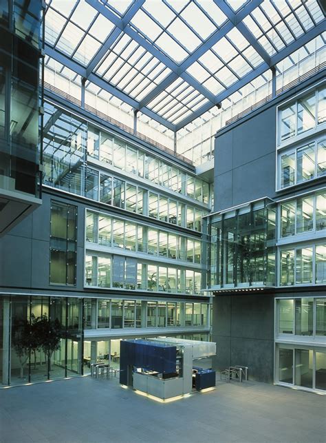 Get in touch with workthere to find your perfect space. Wohn- und Bürogebäude Carré Mainzer Landstraße - Hillmer ...