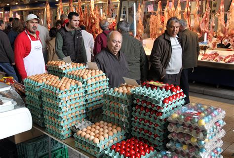 Οι πιστοί βιώνουμε τα πάθη και την ανάσταση του χριστού συμμετέχοντας ενεργά σε αυτά με «συμπόρευση», «συσταύρωση» και «συνανάσταση»! Bloomberg: «Τα Πάθη του Χριστού» για νοικοκυριά ...