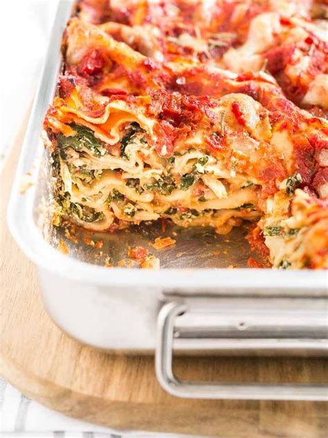 This Easy Spinach Lasagna Made With Layers Of Spinach Ricotta Filling