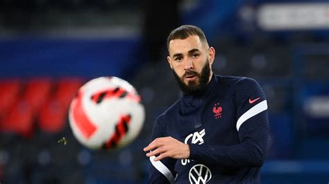 karim benzema faces verdict in french sex tape trial football news sports daily sports daily
