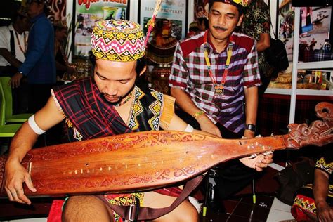 Sape Alat Musik Kalimantan Mampu Berkolaborasi Dengan Musik Moderen Diskominfo Prov Kaltim