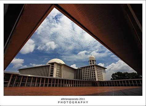 Istiqlal Mosque Or Masjid Istiqlal Independence Mosque In Jakarta