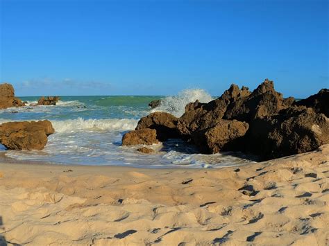 Praia De Tambaba Como O Naturismo Em Jo O Pessoa Mundo Viajante