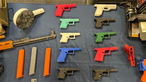 Winnipeg Police Seize 3d Printed Ar 15 Firearm Dozens Of Gun Parts