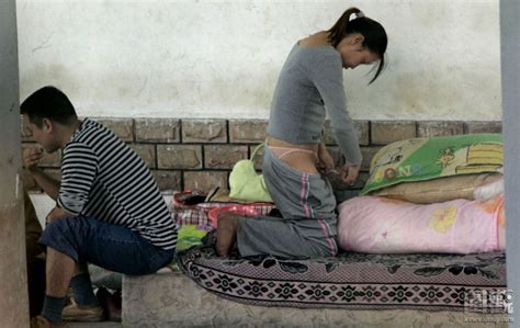 chinese drug addicts living under shenzhen overpass chinasmack