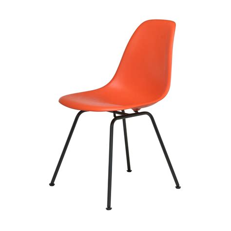 Leider ist die schale etwas vergilbt, die beine könnten aber beispielsweise zum verkauf steht ein gebrauchter originaler vitra eames stuhl in der farbe weiß. Eames Plastic Side Chair Stuhl DSX basic dark mit ...