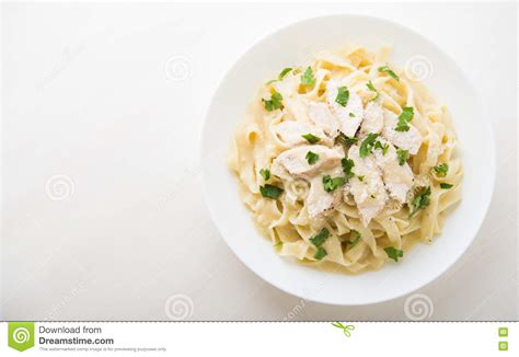 Pasta Fettuccine Alfredo With Chicken Parmesan And