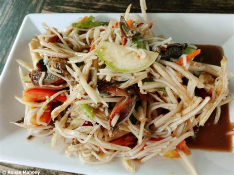6 Weird Thai Food Dishes That Taste Delicious