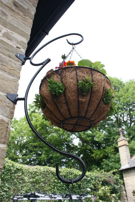 It is also one of the easiest ways to connect your garden with your trailing plants are traditionally used in hanging baskets with three plants of the same variety planted in the top. DIY hanging basket,advised fixing procedure | Garden ...