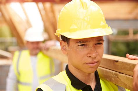 Apply to apprentice builder jobs now hiring on indeed.co.uk, the world's largest job site. Apprentice Builder Drinking Ice Cold Water Stock Image ...