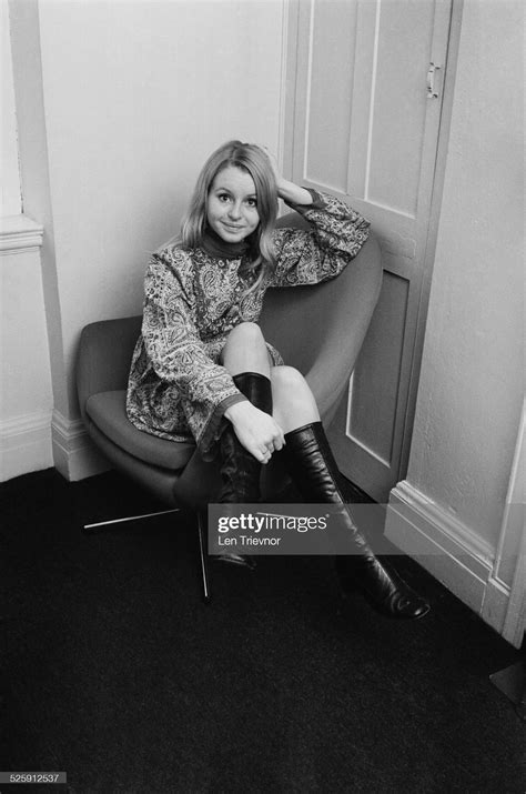 English Television And Stage Actress Liza Goddard 1969 In 2022 Actresses Television Stage
