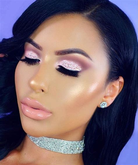 It's very flattering on brown eyes.it's also a very helpful video if you struggle with eyeliner. Pink eye makeup by Kayla Smith on Makeup | Silver makeup ...
