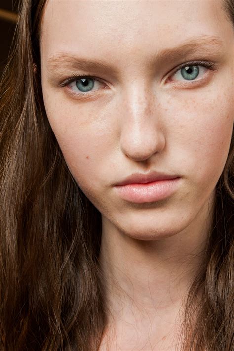 11 Unique Looking Models Who Are Changing Fashion Molly Bair Issa