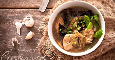 Arti 'cendawan telinga' di kbbi adalah cendawan yang bentuknya seperti telinga. Melley Mey's Kitchen : ~ Resipi Sup Ayam Cendawan...