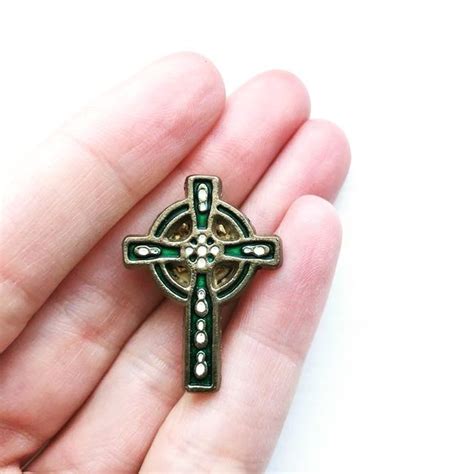 Vintage Green And Gold Celtic Cross Lapel Pin Celtic Cross Green And