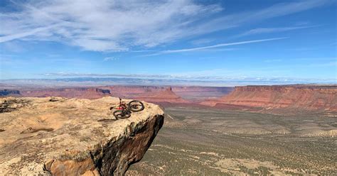 Mountain Biking Moab Solo How To Ride The Whole Enchilada Trail By Yourself Gearjunkie