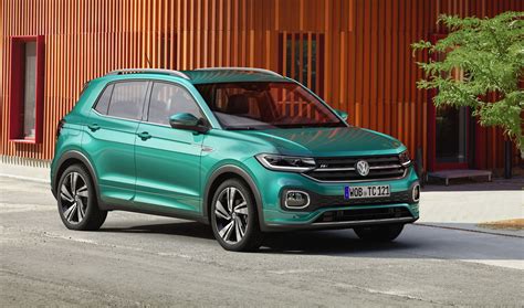 Sel premium includes several optional features as standard and adds new ones too 2019 Volkswagen T-Cross R-Line (With images) | Best new ...
