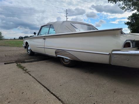 1960 Ford Galaxie Sunliner 5 Barn Finds