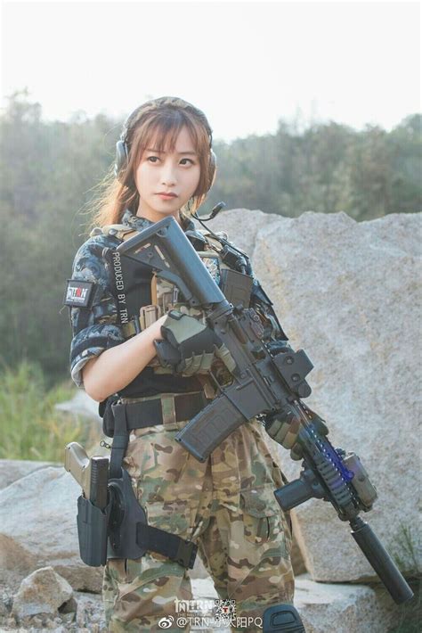 Girls With Guns 💜 💖 💗 💟 💜 💙 💚 💛 Military Girl Female Soldier Military Women Girls Gallery