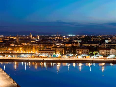 Located 1.7 mi from la flaca beach in savona, darsena apartments features accommodations with air. "Ritorno a Oriente": viaggio e incontro attraverso il percorso della Darsena Eventi a Ravenna