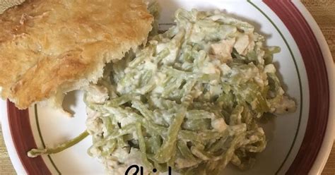 This chicken pasta casserole will have your family refilling their bowls! Cook, Clean, Organize.: COOK: Chicken Tetrazzini