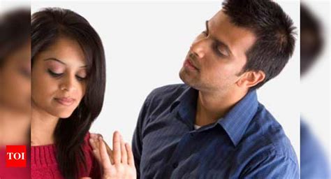 5 Signs Your Relationship Is Doomed Times Of India