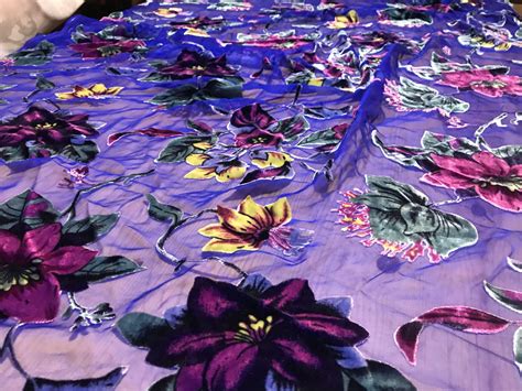 Emanuel Ungaro Silk Velvet 3d Fabricitalian Designer Devore Lace Silk