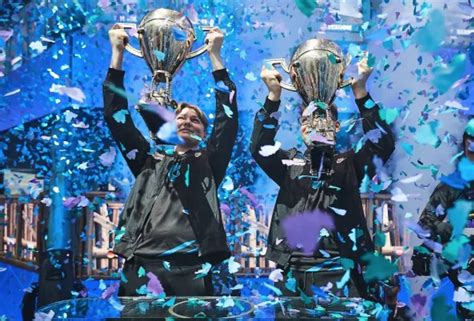 Aqua Và Nyhrox Vô địch World Cup Fortnite Nhận Thưởng 3 Triệu đô