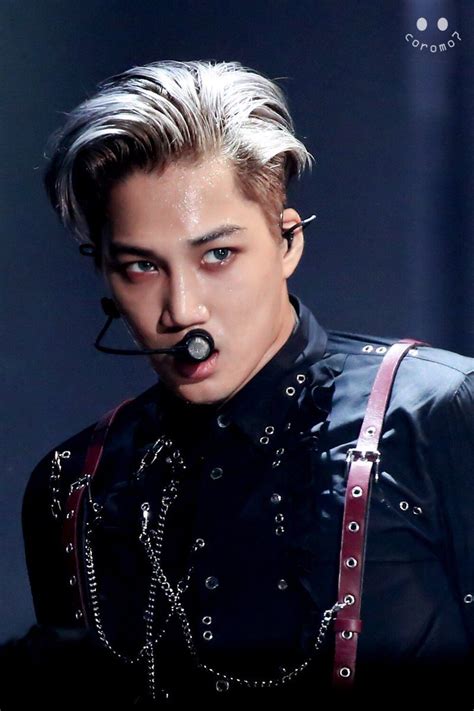 Exo monster mv screencaps, screencaptures. Kai during Transformer x Monster performance at MAMA 2016 ...