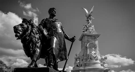 Victoria Memorial Statue Iii Free Stock Photo Public Domain Pictures