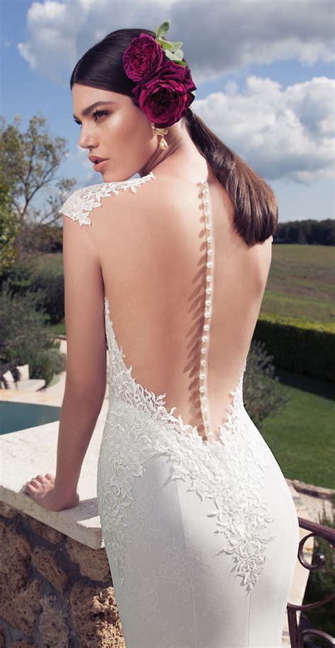 And with epic weddings come even more beautiful wedding dresses. 10 Go-To Designers for Backless Wedding Dresses