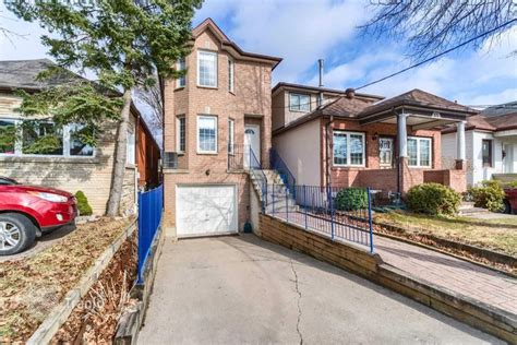 90 townhouses for rent in north york (toronto) from $1,999 / month. Townhome for sale in Toronto, Canada — listing #1883983