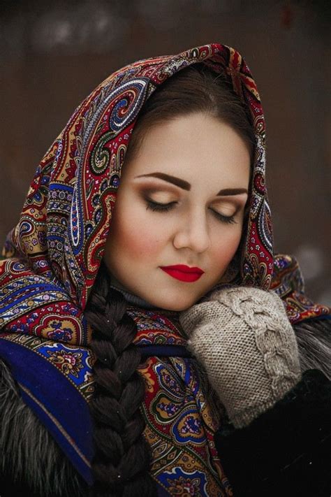Pin Von Angelika Fink Auf Malen Russische Frau Russische Schönheit