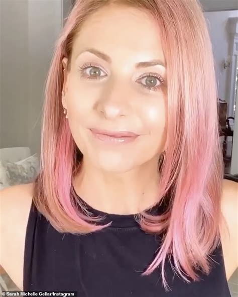 Sarah Michelle Gellar Dyes Her Signature Blonde Hair Rosé Pink In Order