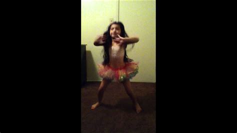 Watch niña dancando video here on vp98. Nina Bailando Rabiosa - YouTube