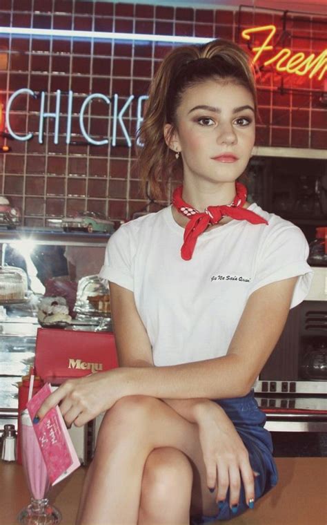 Genevieve Hannelius Avery G G Hannelius Gorgeous Girls Beautiful Meru Actors Hot Vintage