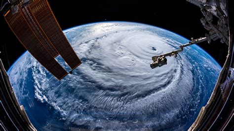 Hurricane Florence See Stunning Satellite Pictures From Space